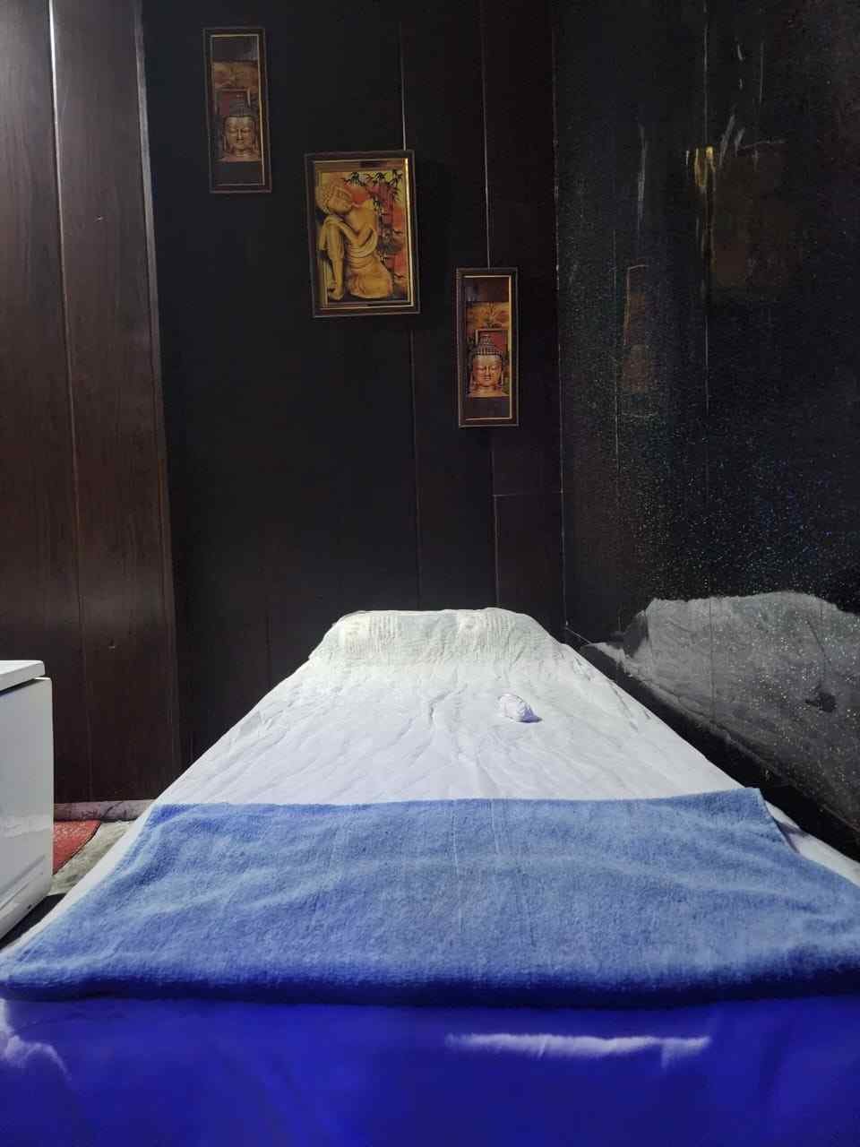 Golden Crown Plaza Spa