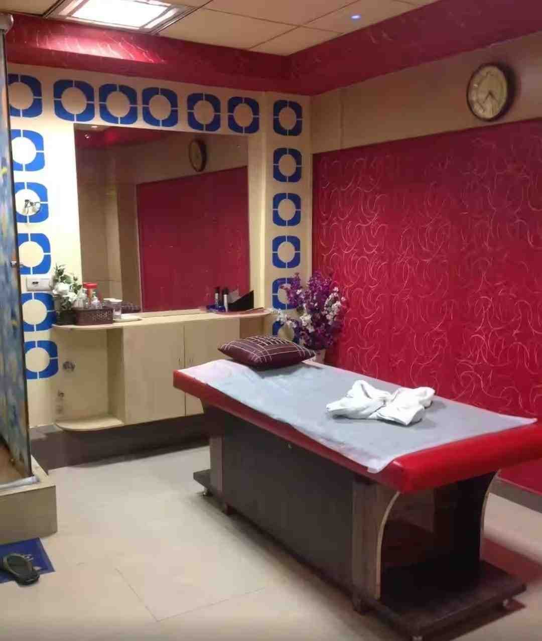 Atithi Spa & Saloon