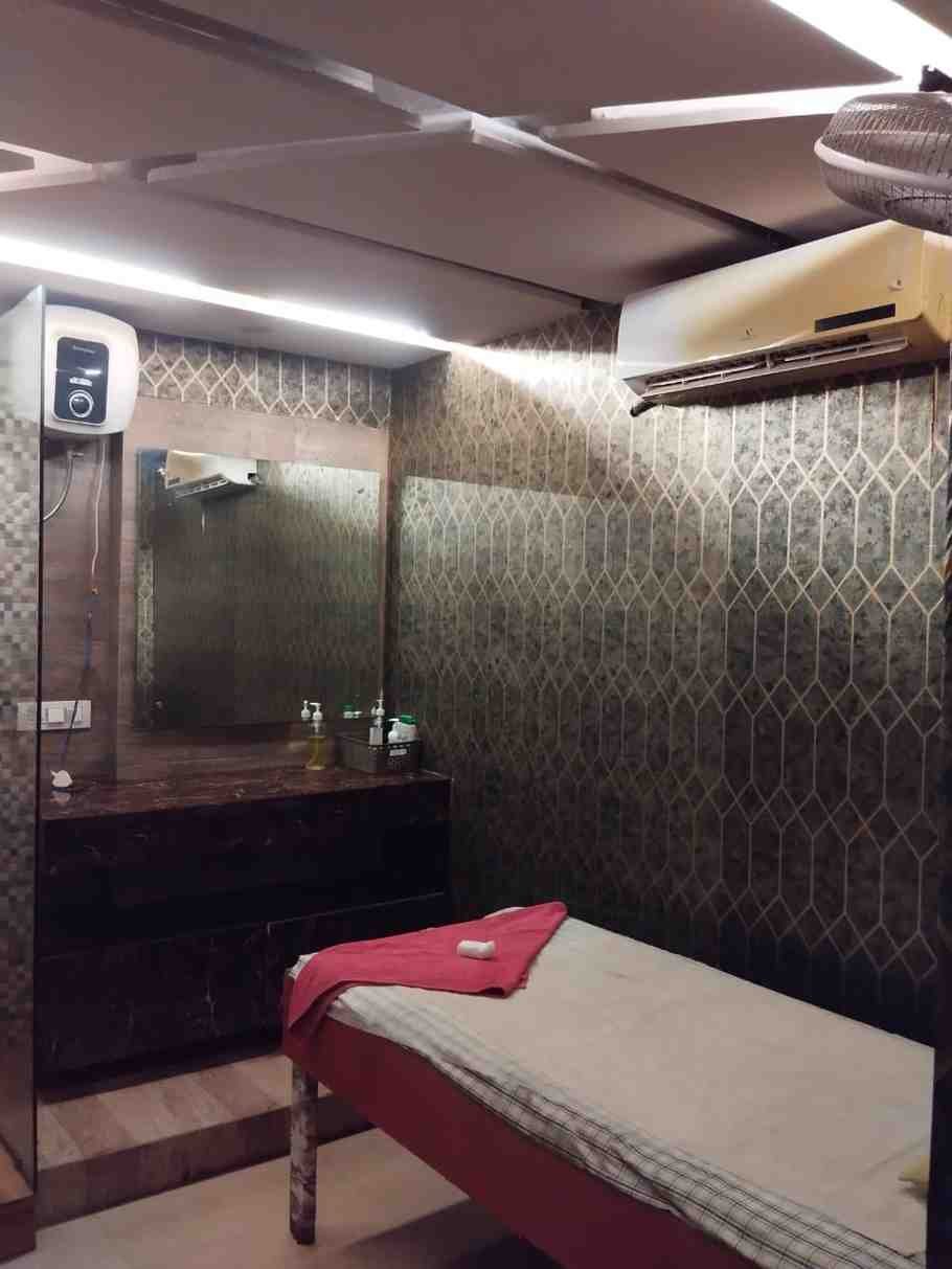 RELAXING BODY LUXURY SPA