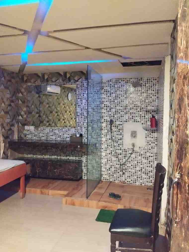 RELAXING BODY LUXURY SPA